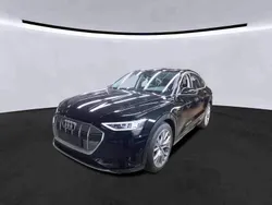 Manhattangrau metallic Gebraucht 2023 Audi e-tron Sportback Advanced SUV | 31.790 € (Superpreis)