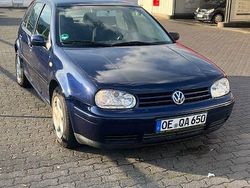 Blau Gebraucht 1999 VW Golf IV Basis Limousine | 1.699 € (Fairer Preis)