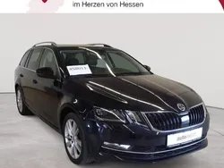 Schwarz Gebraucht 2018 Skoda Octavia Style Kombi | 17.989 € (Teuer)