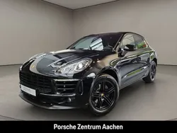 Tiefschwarzmetallic Gebraucht 2016 Porsche Macan SUV | 42.800 € (Teuer)