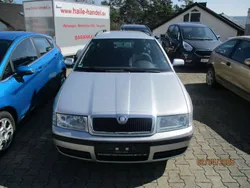 Diamantsilber met. Gebraucht 2003 Skoda Octavia Elegance Kombi | 350 € (Superpreis)