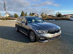 Grau Gebraucht 2021 BMW 320 M Sport Kombi | 27.000 € (Superpreis)