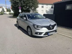 Silber Gebraucht 2017 Renault Mégane GrandTour Intens Kombi | 9.999 € (Fairer Preis)