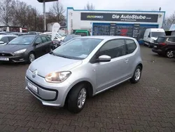 Light silver metallic Gebraucht 2014 VW up! Move Kleinwagen | 6.690 € (Teuer)
