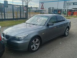 Silber Gebraucht 2007 BMW 525 Limousine | 2.499 €