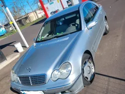Gebraucht 2002 Mercedes C180 Limousine | 3.500 € (Etwas zu teuer)