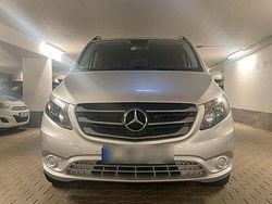 Silber Gebraucht 2018 Mercedes Vito Van / Kleinbus | 29.999 €