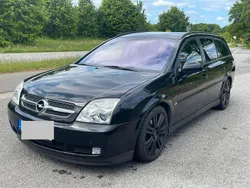 Schwarz Gebraucht 2004 Opel Vectra Kombi | 650 € (Guter Preis)
