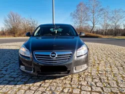 Schwarz Gebraucht 2012 Opel Insignia Limousine | 5.200 € (Fairer Preis)