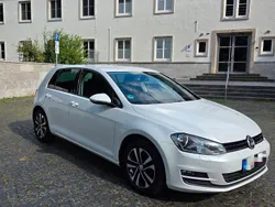Weiß Gebraucht 2013 VW Golf VII Comfortline Limousine | 7.499 € (Fairer Preis)