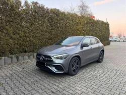 Mountaingrau met. Gebraucht 2024 Mercedes GLA200 AMG SUV | 48.990 € (Teuer)