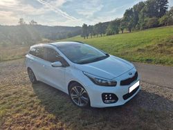 Weiß Gebraucht 2017 Kia Ceed Sportswagon GT-Line Kombi | 10.500 € (Fairer Preis)