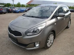Silber Gebraucht 2014 Kia Carens FIFA World Cup Edition Van / Kleinbus | 8.450 € (Fairer Preis)