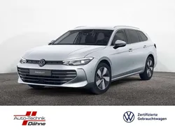 Oyster silver Gebraucht 2024 VW Passat Business Kombi | 34.880 € (Teuer)