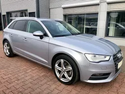 Silber Gebraucht 2015 Audi A3 Sportback Ambiente Limousine | 13.299 € (Fairer Preis)