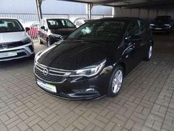 Onyx schwarz Gebraucht 2018 Opel Astra Edition Kleinwagen | 11.790 € (Fairer Preis)