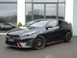 Schwarz Gebraucht 2023 Kia ProCeed GT Kleinwagen | 26.450 € (Guter Preis)