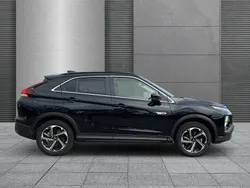 Schwarz metallic Gebraucht 2021 Mitsubishi Eclipse Cross Basis SUV | 17.420 € (Fairer Preis)