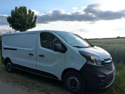 Weiß Gebraucht 2018 Opel Vivaro Van | 12.950 € (Fairer Preis)