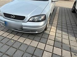 Silber Gebraucht 1999 Opel Astra Limousine | 2.500 € (Etwas zu teuer)