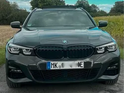 Grau Gebraucht 2021 BMW 320e M Sport Kombi | 29.900 € (Etwas zu teuer)
