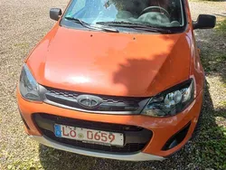 Orange Gebraucht 2016 Lada Kalina Limousine | 3.250 € (Teuer)