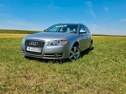 Grau Gebraucht 2005 Audi A4 Kombi | 2.999 € (Guter Preis)