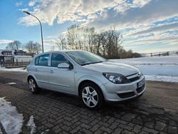Silber Gebraucht 2005 Opel Astra Basis Limousine | 1.900 € (Fairer Preis)