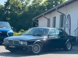 Blau Gebraucht 1993 Jaguar XJ12 Limousine | 13.950 €