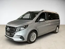 Silber Gebraucht 2024 Mercedes V220 Style Van / Kleinbus | 57.777 € (Teuer)