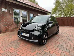 Schwarz Gebraucht 2021 Smart ForFour Electric Drive Kleinwagen | 13.450 € (Teuer)