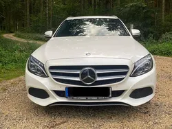 Weiß Gebraucht 2016 Mercedes C350e Kombi | 19.400 € (Fairer Preis)
