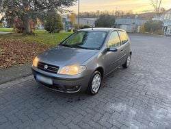 Grau Gebraucht 2005 Fiat Punto Kleinwagen | 1.250 € (Fairer Preis)