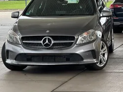 Grau Gebraucht 2016 Mercedes A180 Urban Limousine | 15.600 € (Fairer Preis)