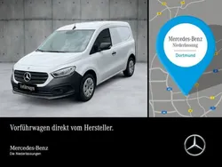 Weiß Gebraucht 2023 Mercedes Citan 112 Van / Kleinbus | 24.383 € (Fairer Preis)