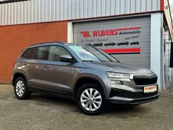 Grau Gebraucht 2023 Skoda Karoq Ambition SUV | 29.700 € (Fairer Preis)