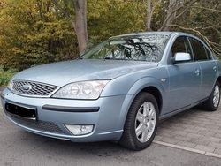 Blau Gebraucht 2005 Ford Mondeo Ghia Limousine | 2.500 € (Fairer Preis)