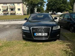 Blau Gebraucht 2009 Audi A8 Advanced Limousine | 12.500 € (Etwas zu teuer)