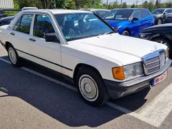 Weiß Gebraucht 1985 Mercedes 190 Limousine | 2.850 €