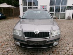 Beige Gebraucht 2007 Skoda Octavia Ambiente Kombi | 1.790 € (Etwas zu teuer)
