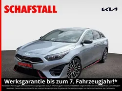 Silber ((css) lunarsilber met.) Gebraucht 2024 Kia ProCeed GT Kleinwagen | 32.979 € (Fairer Preis)
