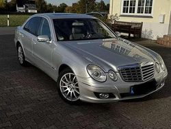 Grau Gebraucht 2008 Mercedes E280 Elegance Limousine | 8.400 € (Etwas zu teuer)