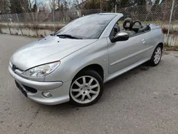 Grau Gebraucht 2003 Peugeot 206 CC Cabrio | 2.555 € (Fairer Preis)