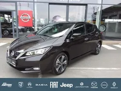 Schwarz black (m) Gebraucht 2020 Nissan Leaf N-Connecta Kleinwagen | 19.490 € (Teuer)
