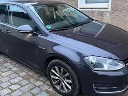 Grau Gebraucht 2016 VW Golf VII LOUNGE Limousine | 10.200 € (Fairer Preis)