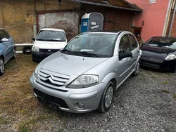 Grau Gebraucht 2008 Citroën C3 Kleinwagen | 2.500 € (Etwas zu teuer)