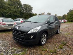 Grau Gebraucht 2011 Peugeot 3008 Premium SUV | 3.800 € (Fairer Preis)