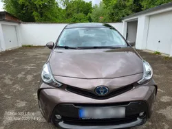 Braun Gebraucht 2015 Toyota Prius+ Plus Van / Kleinbus | 19.000 € (Fairer Preis)
