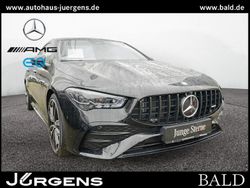 Schwarz kosmosschwarz metallic Gebraucht 2024 Mercedes CLA35 AMG AMG Coupé | 49.290 € (Fairer Preis)