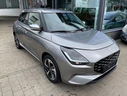 Silber Neu 2025 Suzuki Swift Comfort+ Limousine | 24.990 €